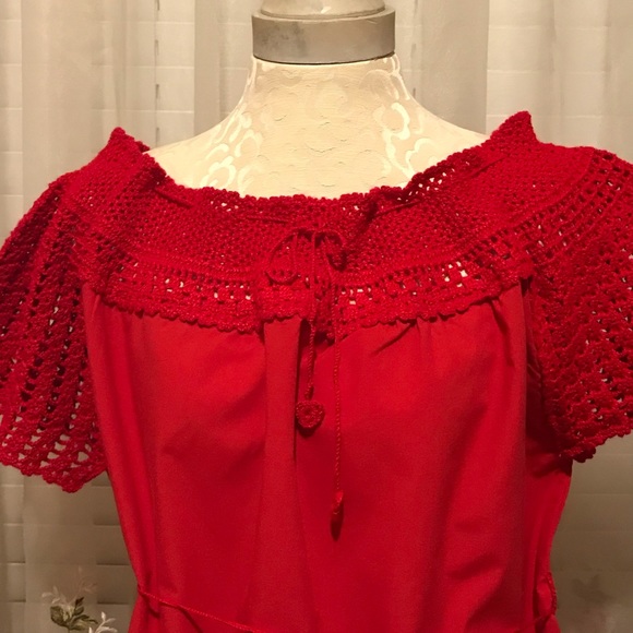 Blouses - Picture 8 of 8